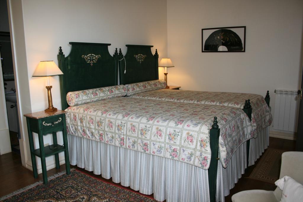 Casa Dos Vargos Bed & Breakfast Torres Novas Exterior photo